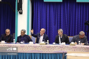 نشست «رئیس جمهور»  با ۵۰ چهره سیاسی