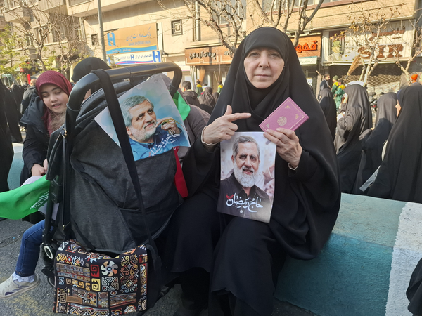 شرط ازدواجم با حاج رمضان پوشیدن لباس با یک رنگ خاص بود