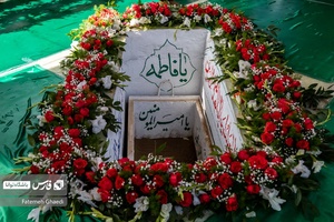 مزار شهید گمنام پیش از خاکسپاری در یادمان شهدای شهرک شهید خرازی