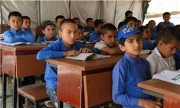 دانش آموزان