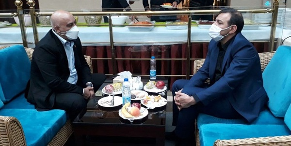 صدری و عزیزی خادم