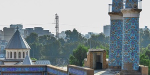 همسایگی مسجد و کلیسا در «آبادان»