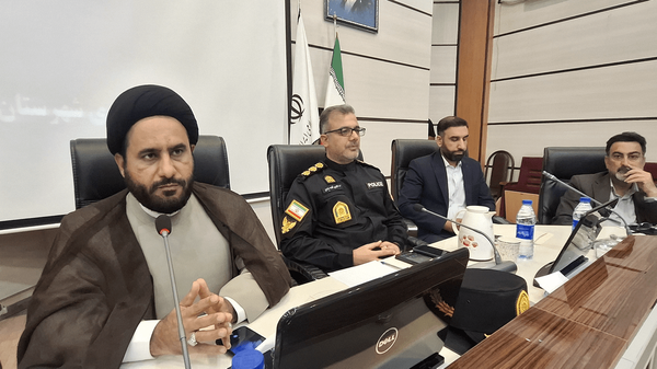 انتقاد امام جمعه گچساران از غیبت مدیران در مراسم مذهبی