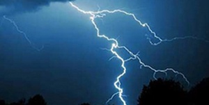 صاعقه در زرین دشت جان یک نفر را گرفت