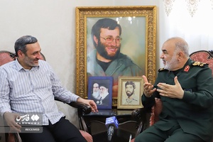 دیدار سردار سرلشکر حسین سلامی فرمانده کل سپاه  با خانواده سردار شهید محمد بروجردی