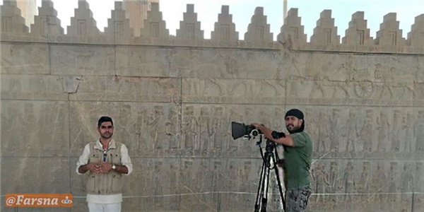 مستند تخت گاه