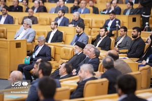 حضور آیت الله سیدابراهیم رئیسی، رئیس جمهوردرهمایش اقتصاد ایران