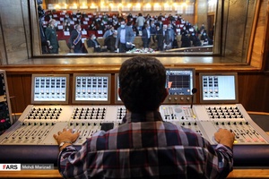 افتتاح شبکه رادیویی انقلاب در استودیو شماره یک ساختمان شهدای رادیو