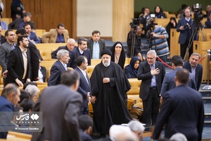 حضور آیت الله سیدابراهیم رئیسی، رئیس جمهوردرهمایش اقتصاد ایران