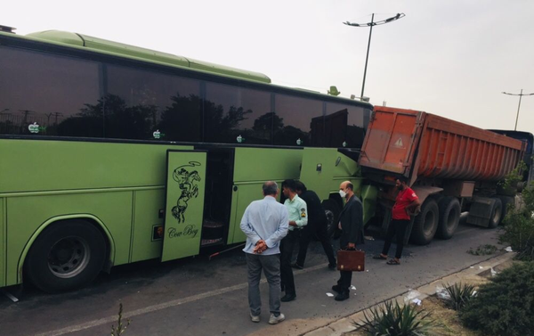 تصادف اتوبوس