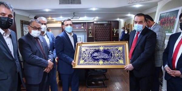 عزیزی خادم