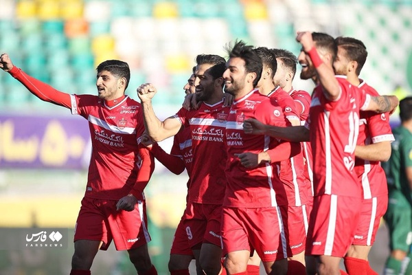 گزارش تصویری از صعود پرسپولیس با غلبه بر ذوب آهن؛ تارتار بازهم مغلوب قرمزپوشان