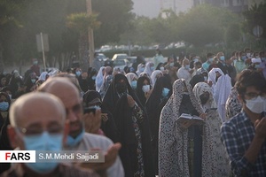 نماز عید سعید فطر در ساحل بوشهر