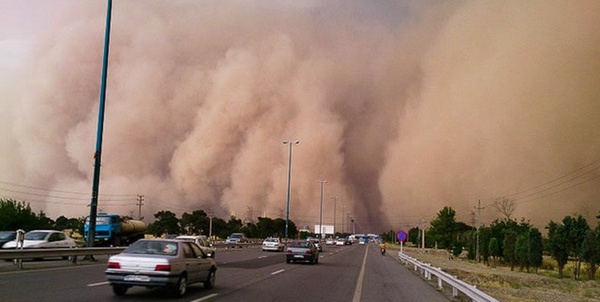طوفان در تهران