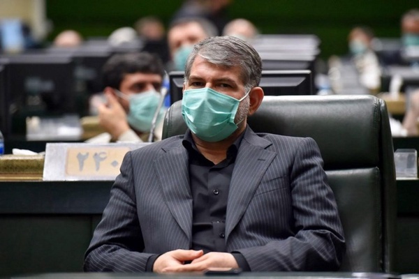 ساداتی نژاد