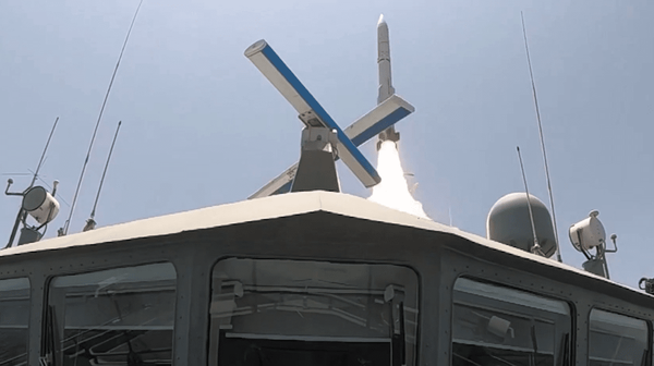 پدافند برد بلند ایرانی به دریا رسید