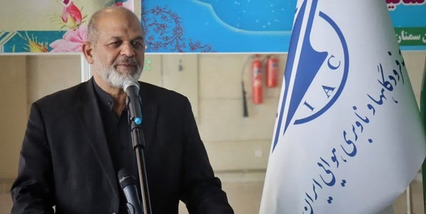 وزیر کشور در فرودگاه سمنان
