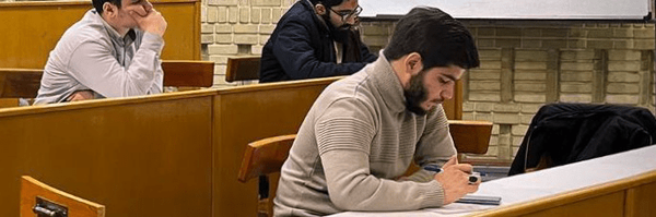 تصویر سربرگ نمایه‌ی ‌علیرضا قاسم‌زاده‌
