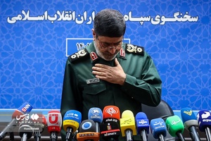 نشست خبری «سردار رمضان شریف»  سخنگو و مسئول روابط عمومی کل سپاه پاسداران انقلاب اسلامی 