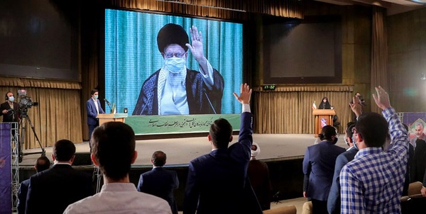 دیدار دانشجویان
