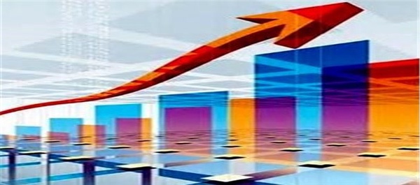 تورم، رشد اقتصادی