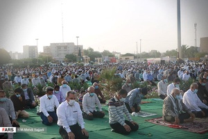 نماز عید سعید فطر در ساحل بوشهر
