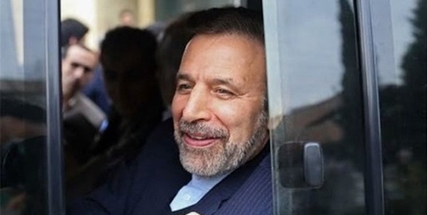 محمود واعظی