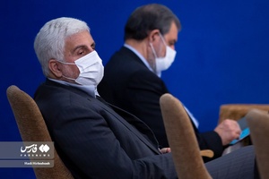 نشست آیت‌الله سید ابراهیم رئیسی، رئیس‌جمهور با تیم اقتصادی دولت و مدیران عامل بانک‌های خصوصی و دولتی