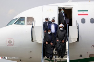 ورود آیت الله سید ابراهیم رئیسی رئیس قوه قضائیه به فرودگاه همدان