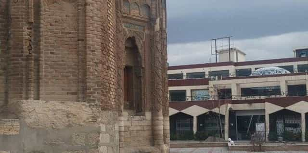 ابنیه تاریخی