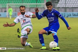 دیدار تیم فوتبال ذوب‌آهن و استقلال تهران