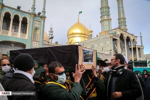 تشییع مادر شهیدان کارکوب زاده در حرم مطهر حضرت معصومه(س)