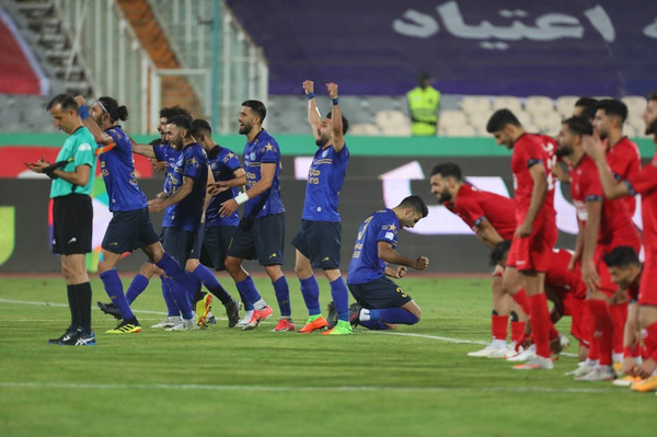 استقلال و پرسپولیس، دربی