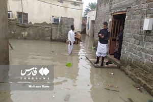 سیلاب به خانه‌های مردم کنارک خسارت وارد کرد