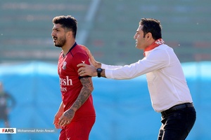 وحید فاضلی سرمربی تیم فوتبال نساجی مازندران
