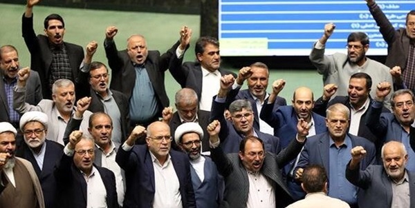 سیاسی