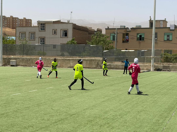 هاکی روی چمن بانوان 