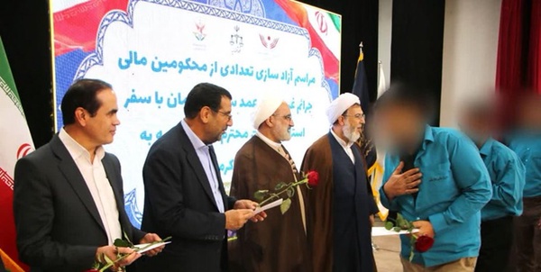 آزادی زندانی کرمان