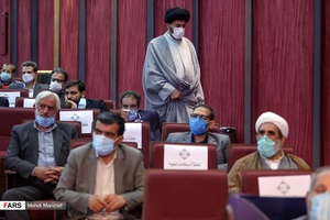 گردهمایی عوامل انتخابات ۱۴۰۰ در سالن همایش‌های هتل ارم 