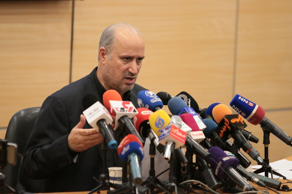 مهدی تاج، تاج