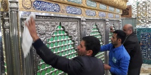 غبارروبی ضریح امامزاده جعفر پیشوا