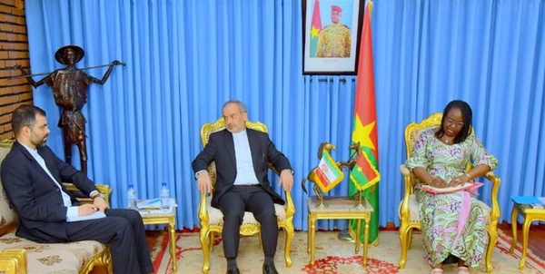 مجتبی فقیهی سفیر ایران در بورکینافاسو و وزیر خارجه بورکینافاسو