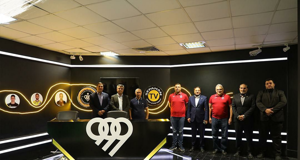 سپاهان و پیونیک