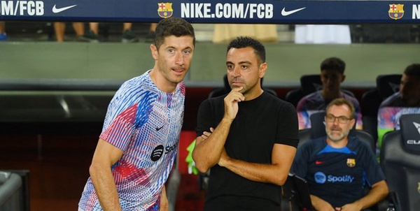 ژاوی و لواندوفسکی