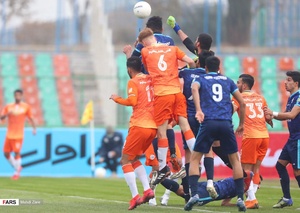 گزارش تصویری از دیدار تیم‌های پیکان و سایپا 