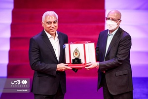 تجلیل از محمد صائغ  استاد پزشکی و ایمنیشناسی، دانشگاه امریکایی بیروت در چهارمین آیین اعطای جایزه علمی و فناوری مصطفی (ص)
