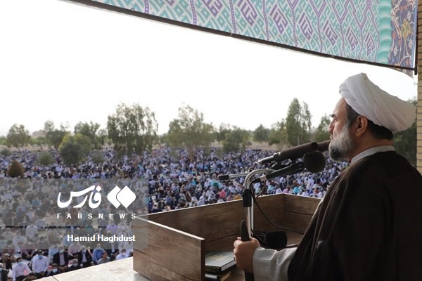 اقامه نماز عید فطر در زاهدان