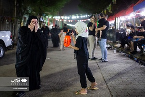 خادمین کوچک مشایه