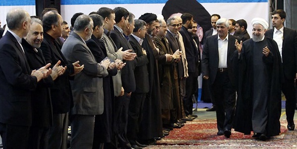 غربگرایان