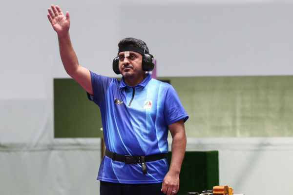 جواد فروغی تپانچه